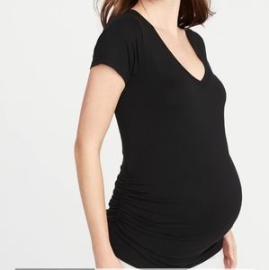 🤰🏻 V-Neck Tee 🤰🏻